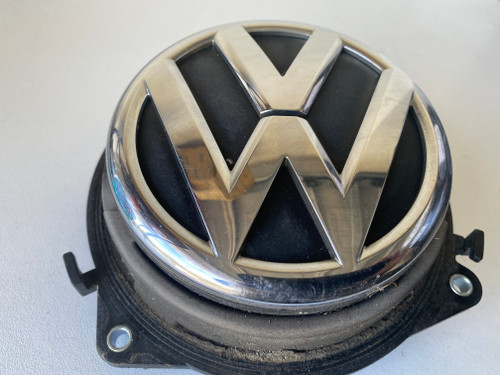 VW PASSAT GOLF MK6 USED TAILGATE OPENING BADGE 3C5 827 469 J