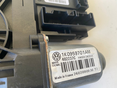 VW GOLF MK6 HATCH USED RHF WINDOW MOTOR 1K0 959 793 Q 1K0 959 701 AM
