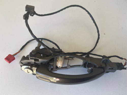 VW EOS 2011-2015 USED RHF OUTER DOOR HANDLE IN OAK BROWN  1Q0 837 886 G