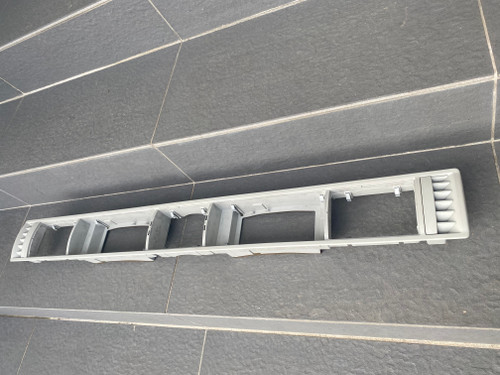 VW MULTIVAN T5 USED REAR ROOF LIGHT / AIR VENT BRACKET 7H0 858 848 B