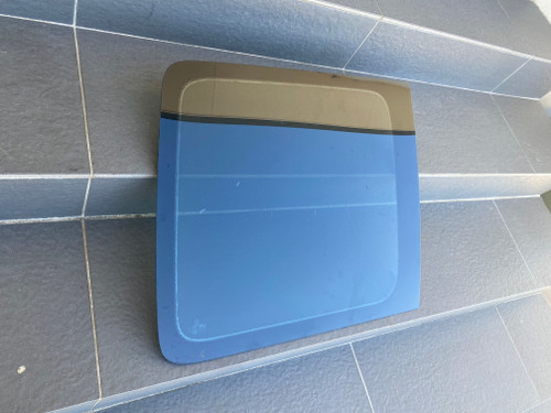 VW CADDY 2K LIFE USED RHR FIXED CARGO GLASS 