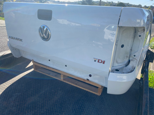 VW AMAROK REAR WHEEL DRIVE USED TUB IN WHITE B9A
