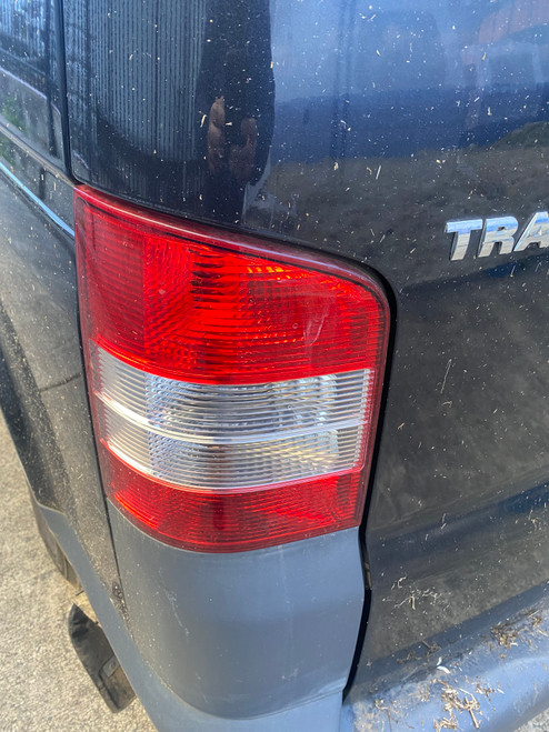VW TRANSPORTER T5 2010-2015 USED LH TAILLIGHT LIFT GATE TYPE 7H5 945 095 M