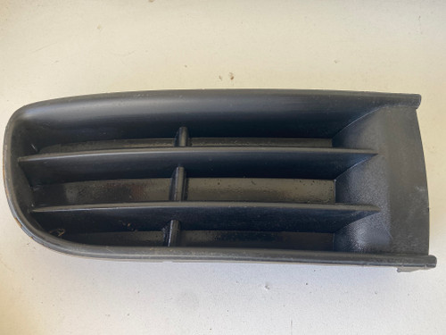 VW POLO 9N 2002-2004 USED RH LOWER BAR GRILLE 6Q0 853 666
