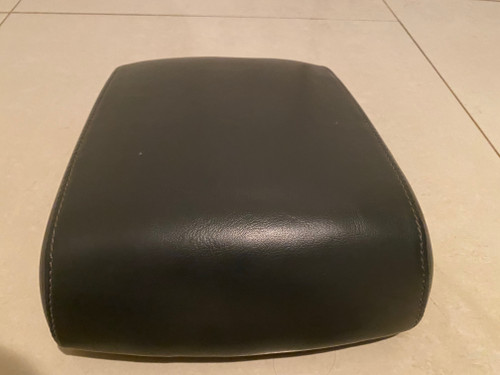 VW AMAROK 2011-2018 USED GREY LEATHER CENTER ARM REST 