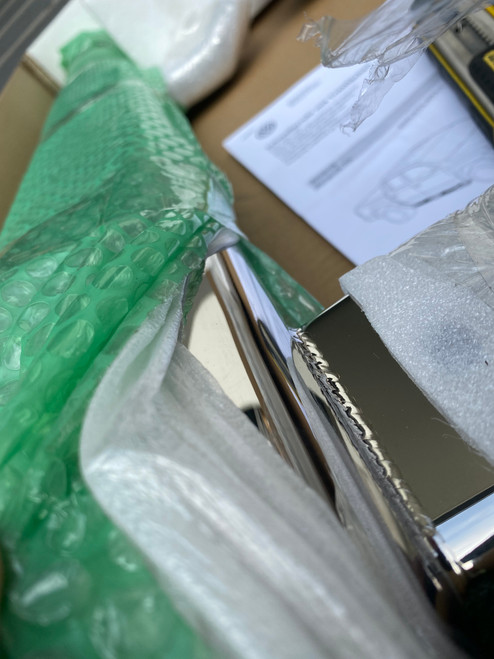 VW AMAROK NEW GENUINE CHROME SIDE STEPS 2H0 071 691 E 72A