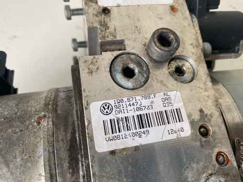 VW EOS CONVERTIBLE SERIES 2 USED COMVERTIBLE ROOF PUMP 1Q0 871 789 F