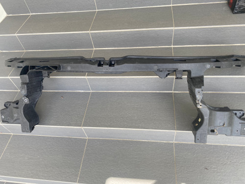 VW TRANSPORTER T5 2010-2015 USED LOCK CARRIER RAD SUPPORT 7E0 805 594 F