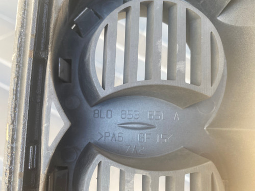 AUDI A3 8L 1998-2004 USED GRILLE 8L0 853 651 A