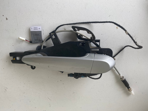 BMW E90 LATE USED LHF OUTER DOOR WITH CARRIER IN SILVER 