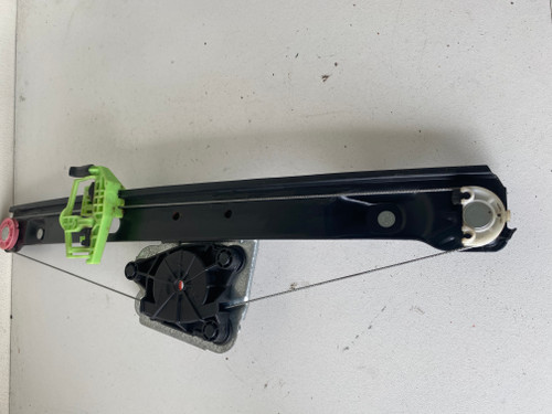 BMW E90 LATE USED LHR WINDOW REGULATOR 7075883-14
