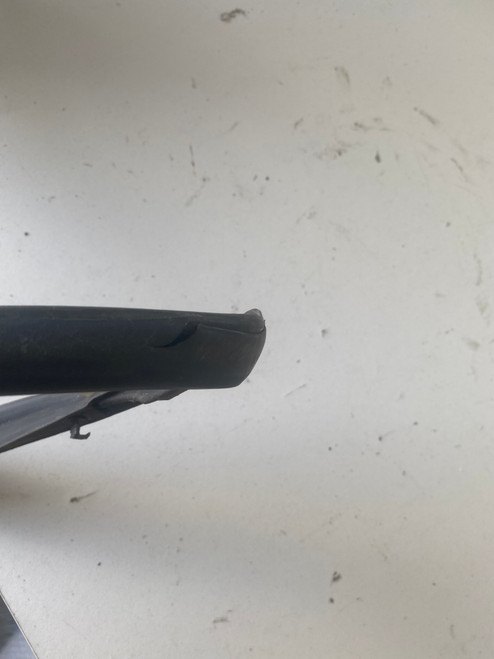 VW AMAROK USED LHR DOOR  RUBBER 