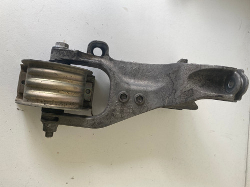 VW TRANSPORTER T5 1.9 TDI MANUAL USED ENGINE SUPPORT BRACKET 7H0 199 343 