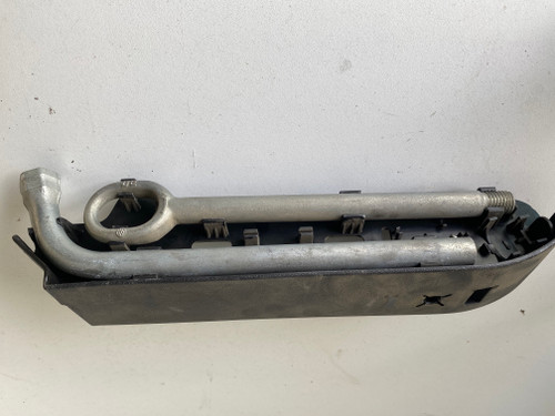 VW TRANSPORTER T5 USED TOW HOOK AND WHEEL BRACE 