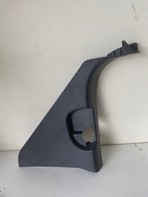 VW AMAROK USED LHF KICK PANEL 2H0 863 483 D