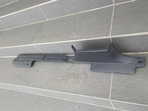 VW AMAROK USED RHF SEAL TRIM  PANEL 2H0 863 726 D