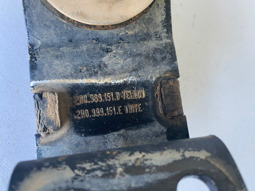 VW AMAROK 4X4 MANUAL USED REAR GEARBOX MOUNT 2H0 999 151 D 2H0 999 151 E