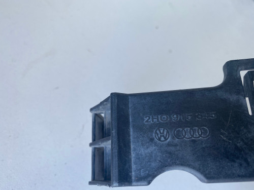 VW AMAROK TOP BATTERY FUSE BOX CLIP 2H0 915 345 