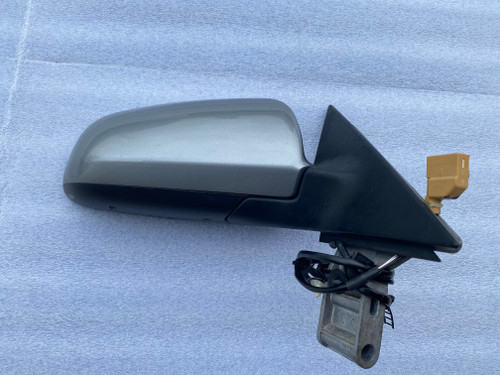 AUDI A4 B7 CONVERTIBLE USED RH DOOR MIRROR IN GREY Y7G PAINT CODE 8H2 858 532 E  