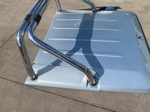 VW AMAROK USED 3 PIECE HARD LID IN REFLEX SILVER 030071 WITH CHROME BARS