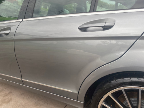 MERCEDES W 204 SEDAN 2007-2011 USED LHR DOOR SHELL IN GREY COLOUR 