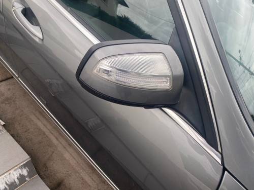 MERCEDES W 204 SEDAN USED RH GREY MIRROR ELECTRIC FOLDING TYPE