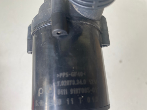 BMW X5 E 70 USED AUXILIARY HEATER ELECTRIC PUMP 6411-9197085-01