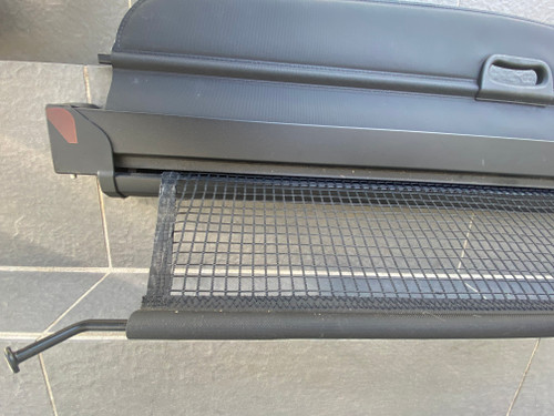 BMW X5 E70 USED PULL OUT CARGO BARRIER/PARCEL SHELF IN BLACK COLOUR
