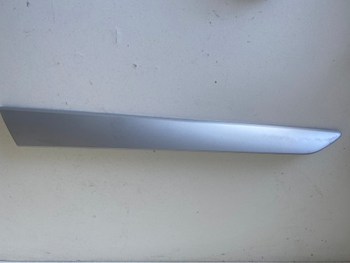 VW JETTA 2011 ON USED RHR DOOR TRIM SILVER INSERT 5C6 867 450 A