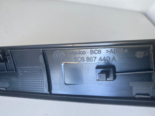 VW JETTA 2011 ON USED RHF DOOR TRIM SILVER INSERT 5C6 867 440 A