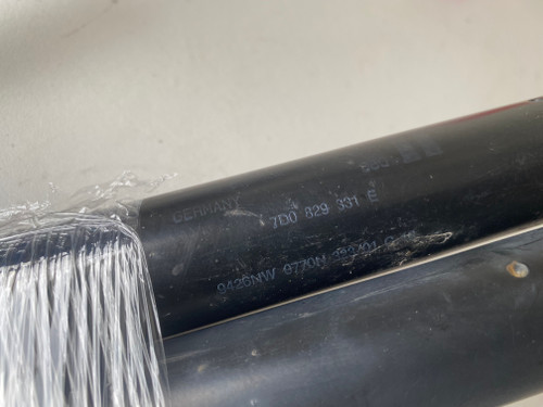 VW TRANSPORTER T4 USED TAILGATE SHOCKS 7D0 829 331 E