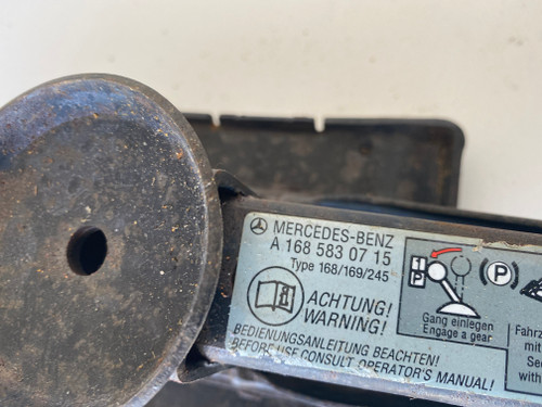 MERCEDES W 168 W169 W245 USED JACK AND RATCHET W168 583 07 15