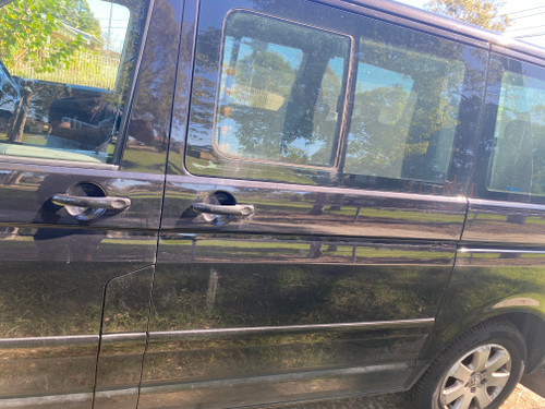 VW TRANSPORTER MULTIVAN T5 EARLY USED LH SLIDING DOOR SHELL IN BLACK C 9Z PAINT CODE