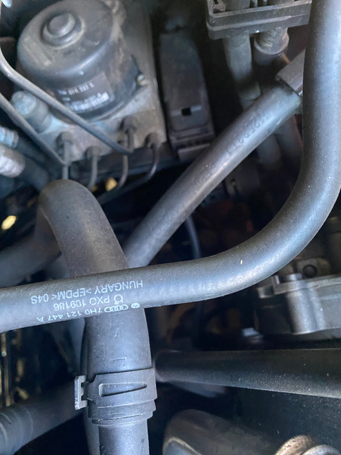 VW TRANSPORTER MULTIVAN 2.5 TDI USED 6 SPEED AUTO TRANSMISSI0N HGE CODE TRAVELLED 224000 KM