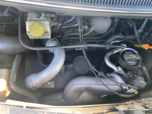 VW TRANSPORTER MULTIVAN 2.5 TDI USED ENGINE AXE  CODE TRAVELLED 224000 KM