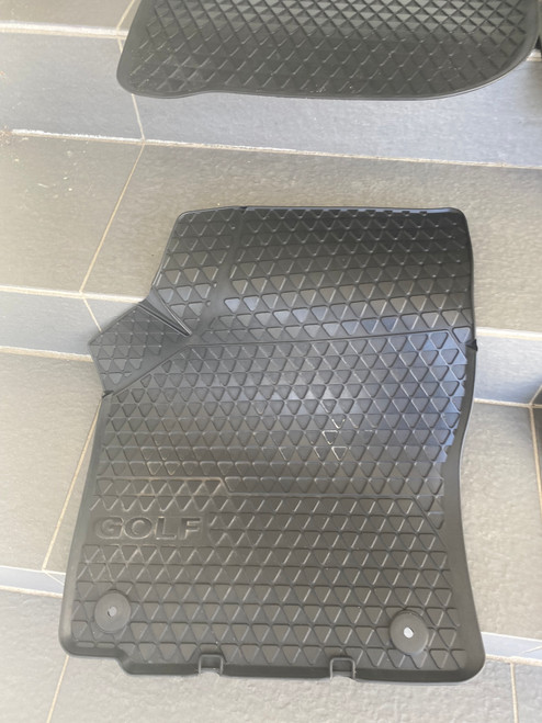 VW GOLF MK6 USED RUBBER FLOOR MATS 1K2 061 501 041 BLACK