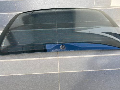 VW CADDY 2K LIFE USED REAR WINDSCREEN  GLASS 