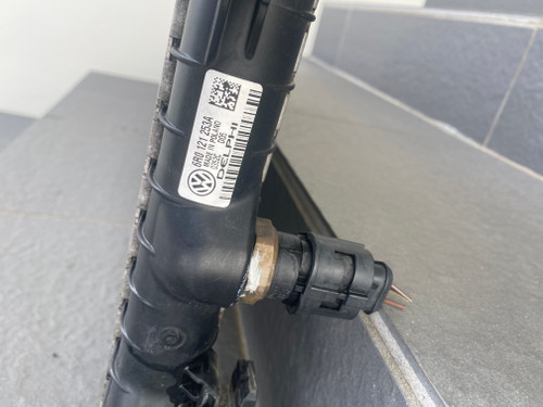 VW POLO 6R 1.2 USED RADIATOR 6R0 121 253 A