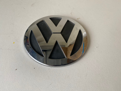 VW TIGUAN CADDY USED TAILGATE BADGE 3C9 853 630