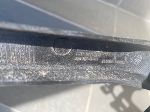 VW BEETLE 2012-2016 USED RHR BAR INNER BRACKET 5C5 807 394 E