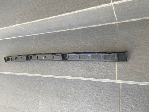 VW POLO 6R USED REAR BAR CENTRE BRACKET 6R6 807 863 B