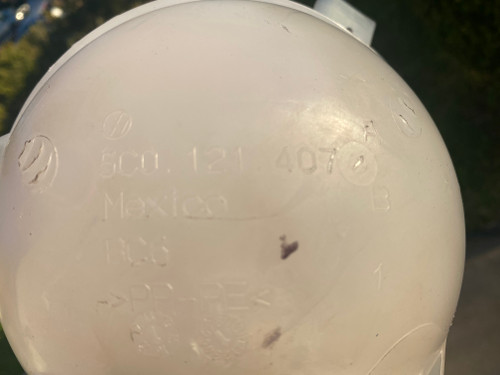 VW BEETLE 2012-2016 USED RADIATOR OVERFLOW BOTTLE 5C0 121 407 B