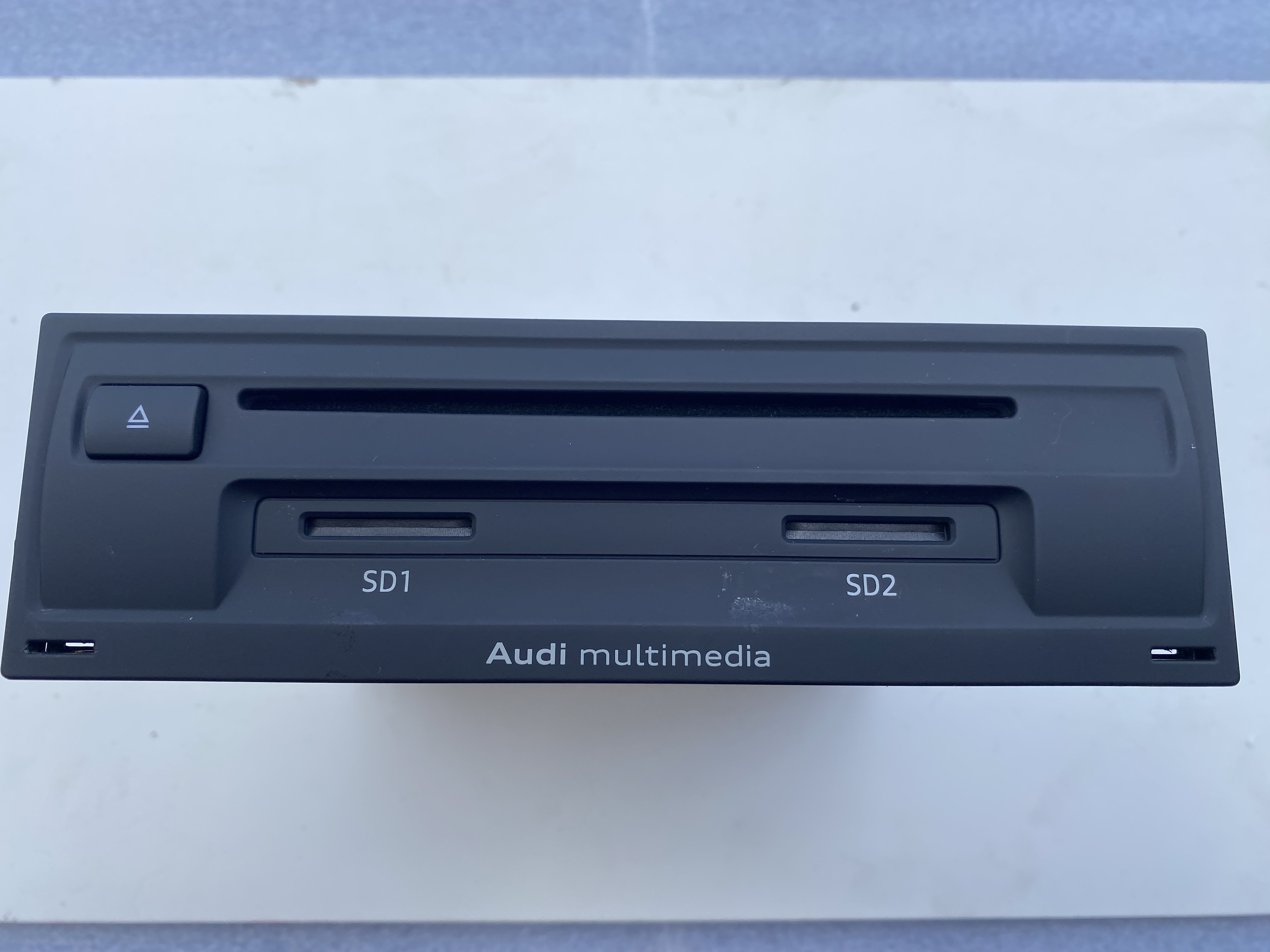 AUDI A3 8V USED NAVIGATION CONTROL UNIT 8V0 035 045 A