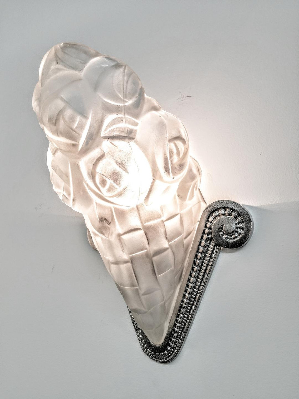 French Art Deco Chandelier by Degue - Lampem