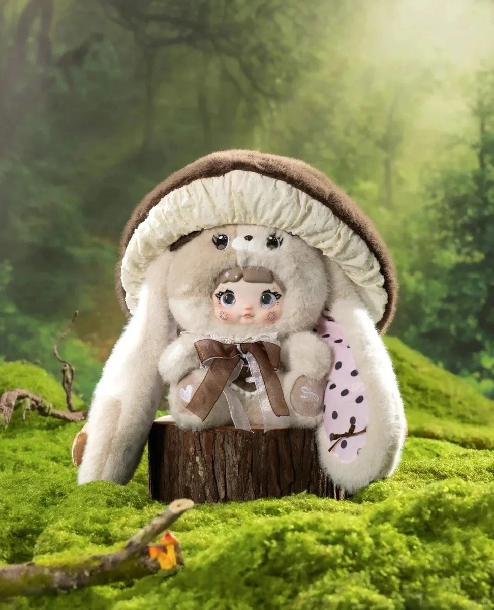 Nommi 400% Mushroom Hat Vinyl Plush Keychain Blind Box