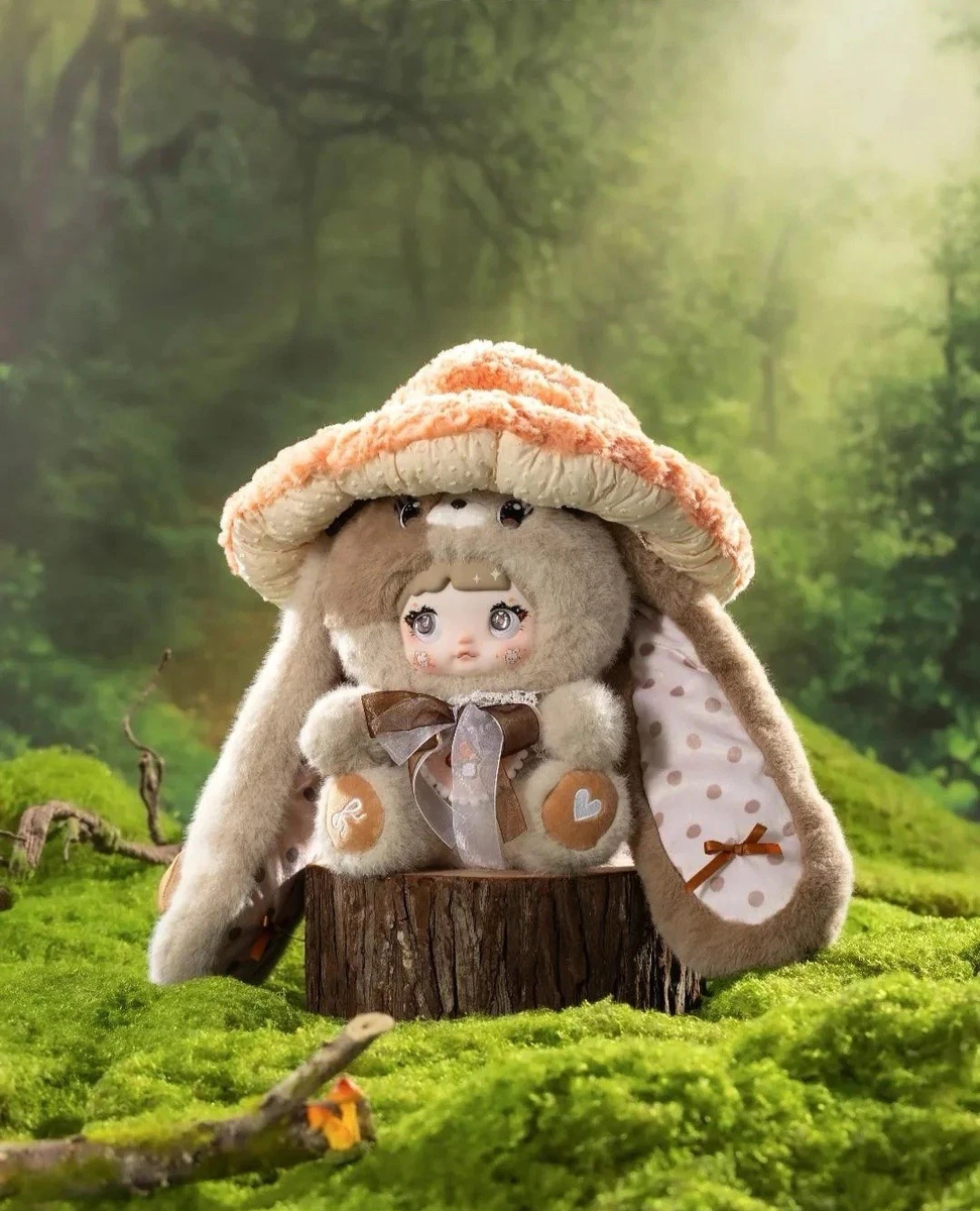 Nommi 400% Mushroom Hat Vinyl Plush Keychain Blind Box