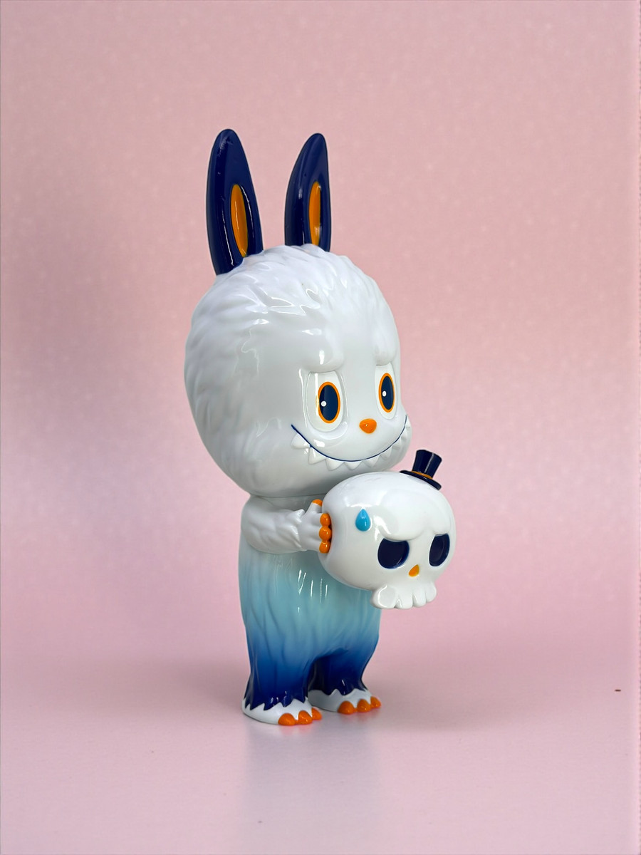 Labubu Winter by Kasing Lung - myplasticheart