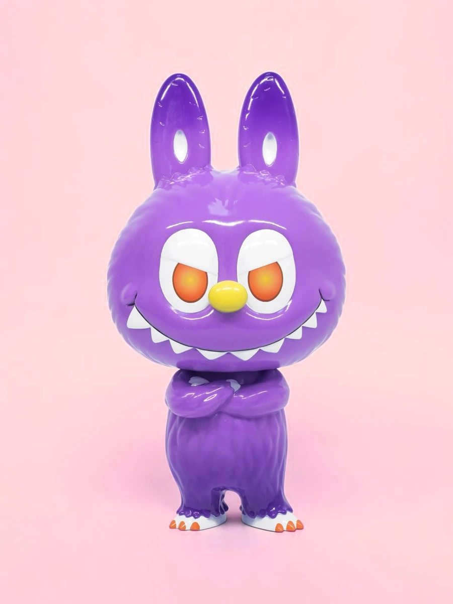 Cowawa Met by Kasing Lung - myplasticheart