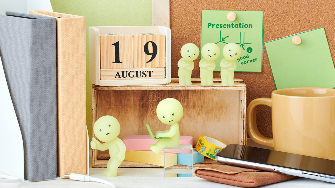 Smiski @ Work Series : Blind Box - myplasticheart