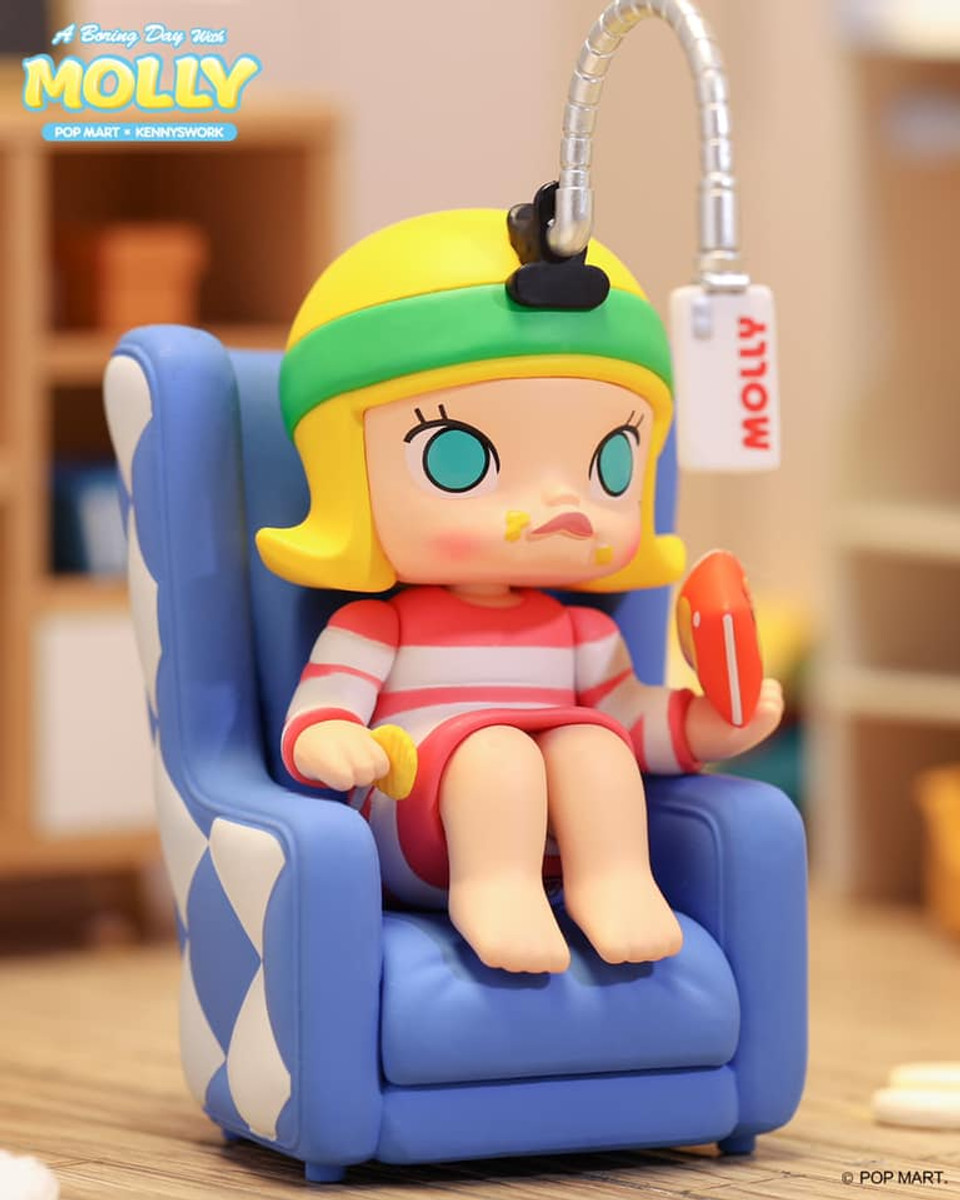A Boring Day with Molly Series Blind Box - myplasticheart